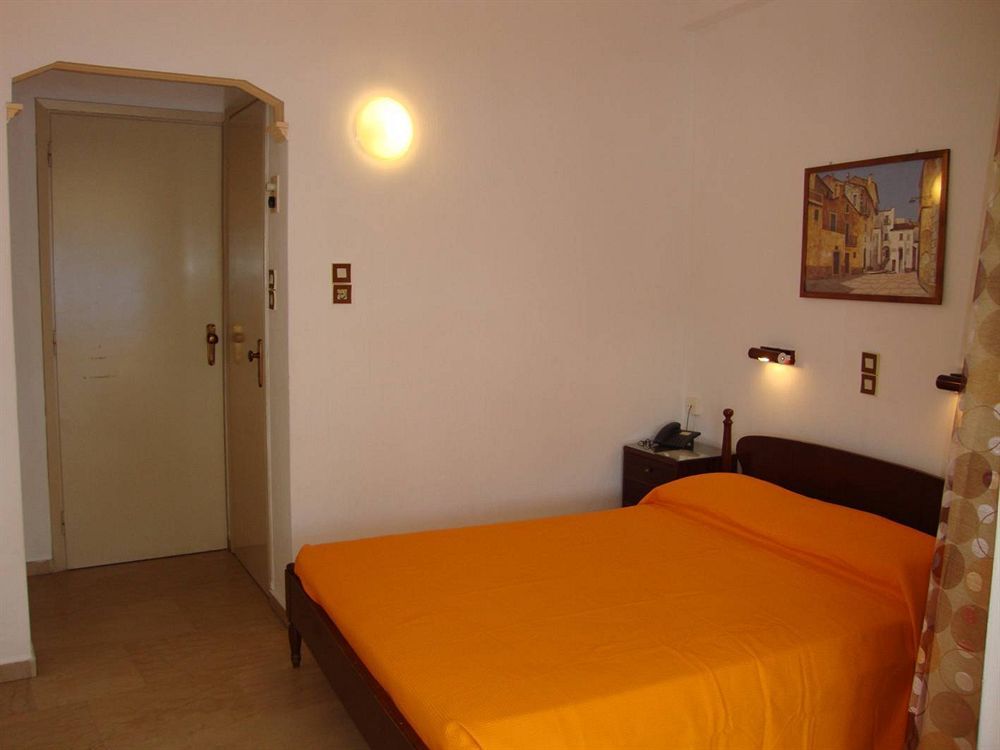 Rachel Hotel Agia Marina  Exterior photo